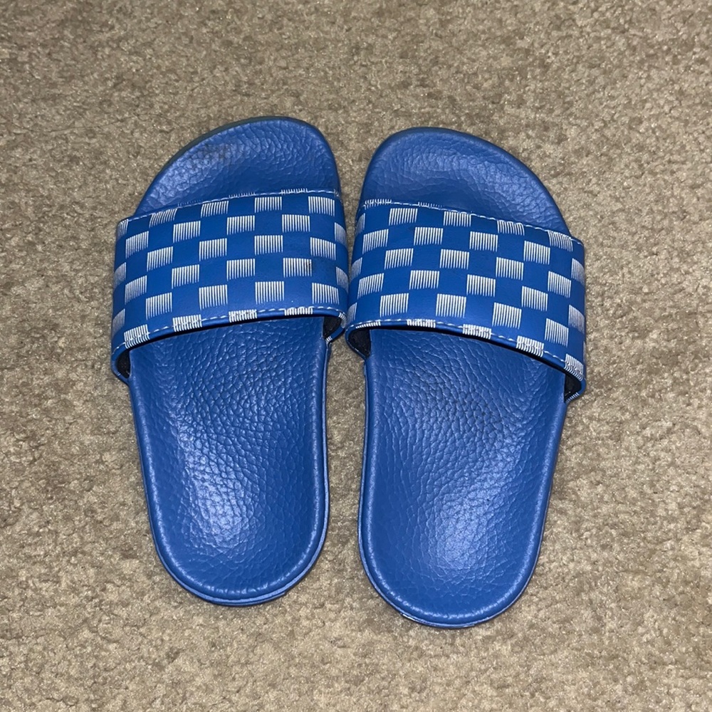 Vans slides